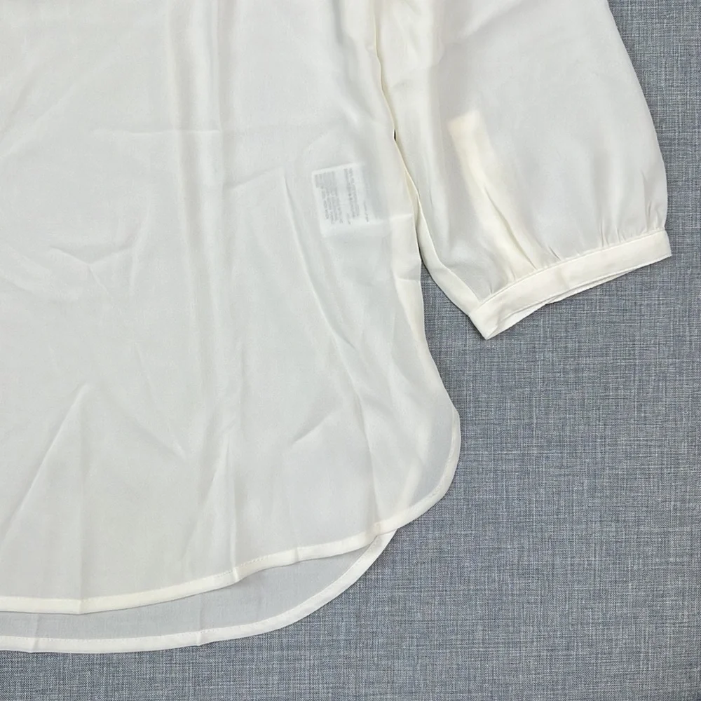 JM Collection Ivory Pleat-Back Semi Sheer Blouse Size Medium - Picture 4 of 6